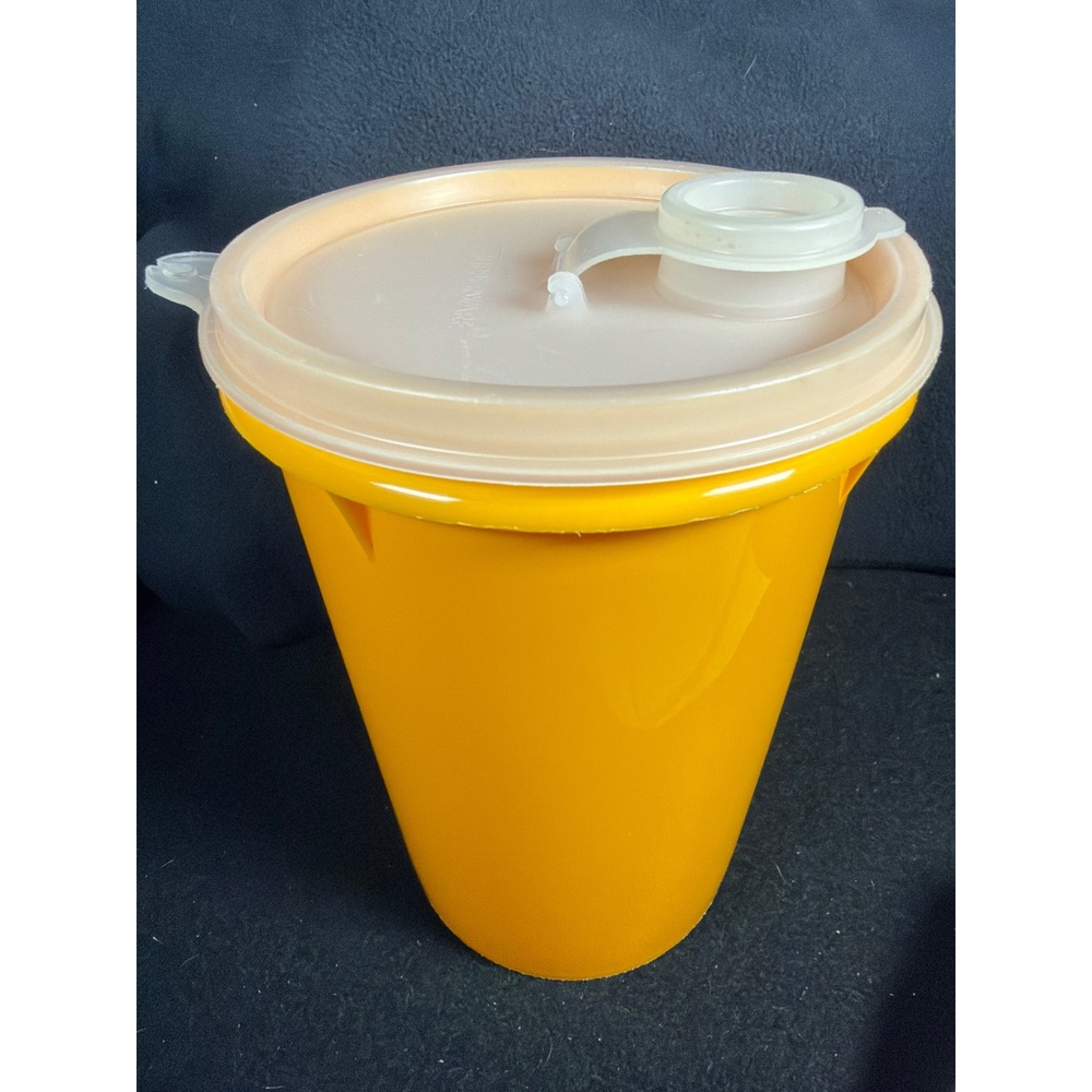 Tupperware Vintage Pour Spout Pitcher Harvest Yellow Plastic Retro Kitchen 6in